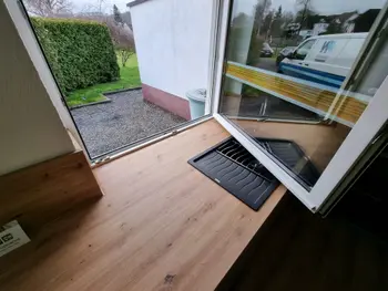 131660 (2)_found.jpg